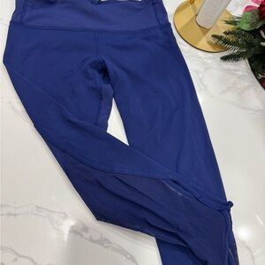 Purple/bluish lululemon Leggings with Mesh Detail